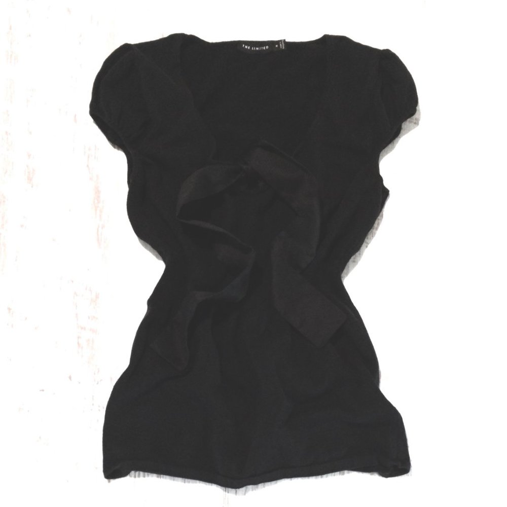 Pre-🖤 Limited Knit w/Silk Ties Top